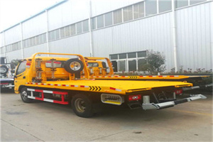 南海区附近拖车救援搭电